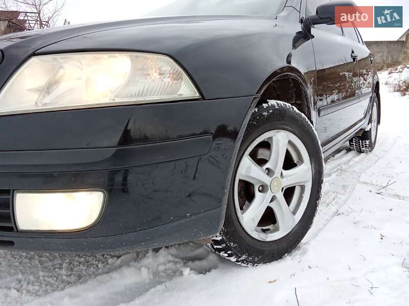 Лифтбек Skoda Octavia 2007 в Остроге