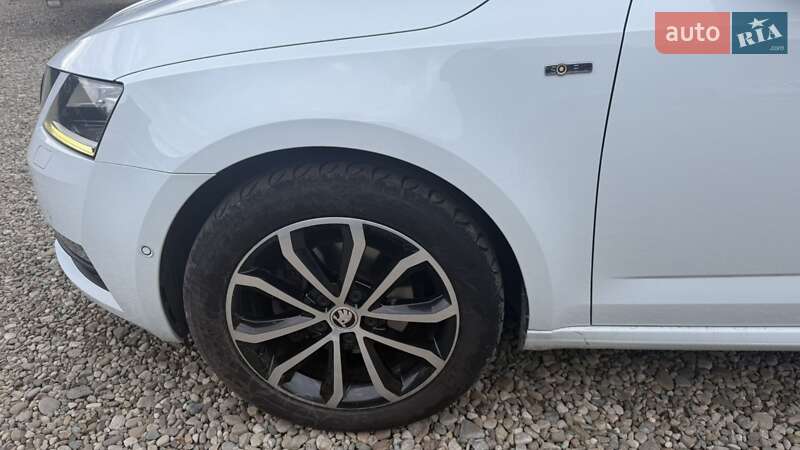 Универсал Skoda Octavia 2019 в Калуше