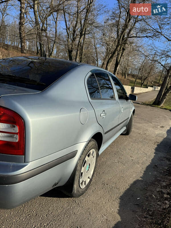 Лифтбек Skoda Octavia 2002 в Кропивницком