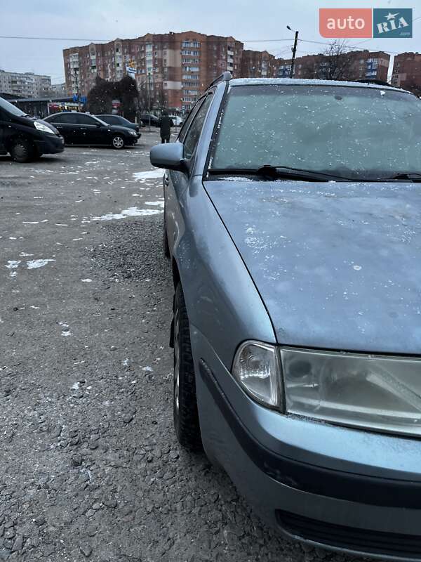 Універсал Skoda Octavia 2006 в Полтаві