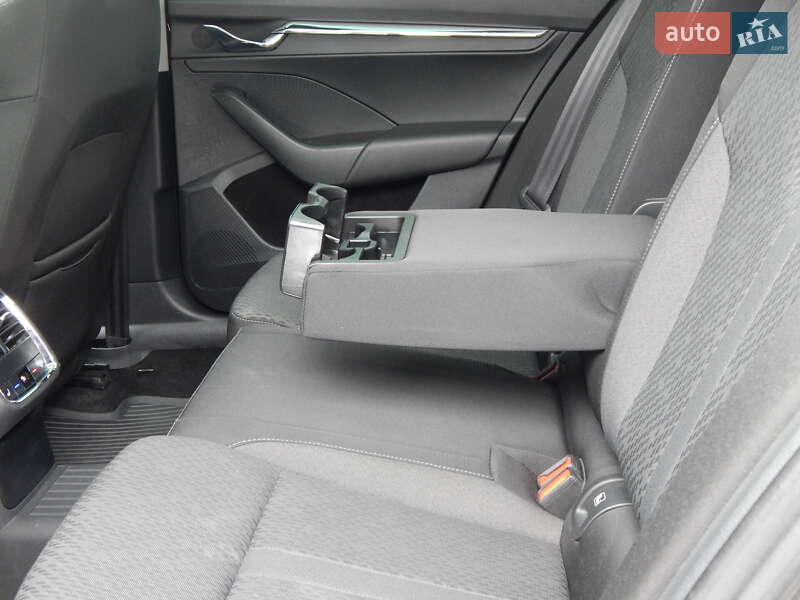 Универсал Skoda Octavia 2020 в Дрогобыче