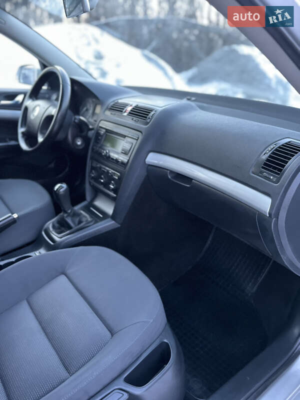 Универсал Skoda Octavia 2005 в Хороле фото 25 Универсал Skoda Octavia 2005 в Хороле