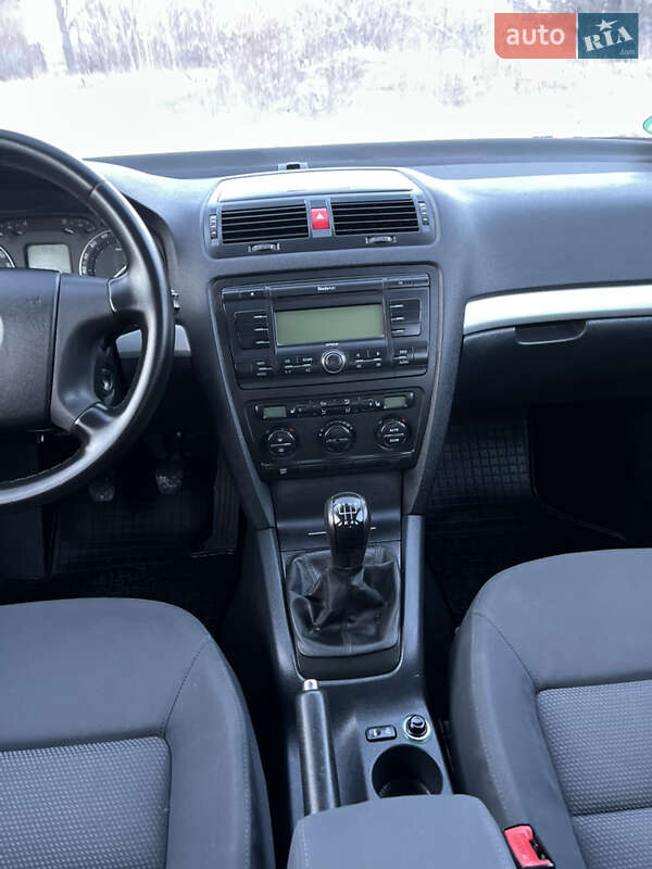 Универсал Skoda Octavia 2005 в Хороле фото 30 Универсал Skoda Octavia 2005 в Хороле