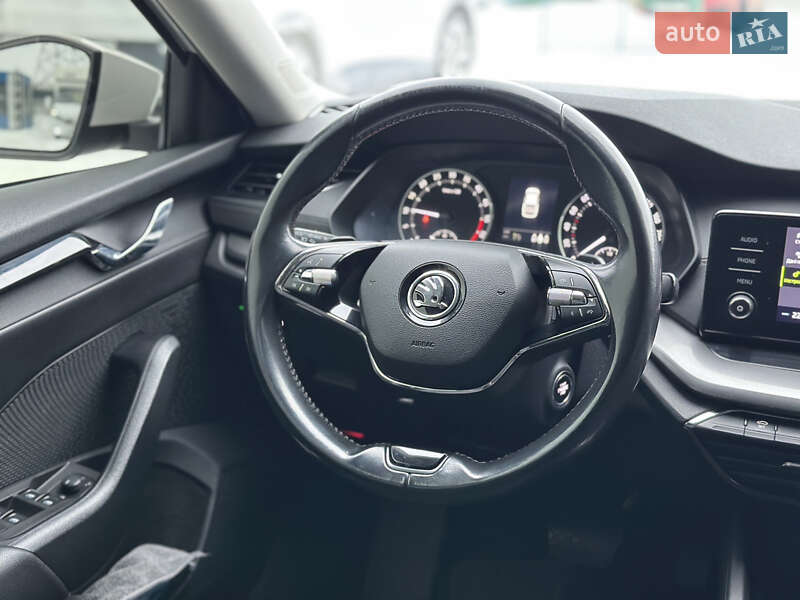 Лифтбек Skoda Octavia 2021 в Ужгороде