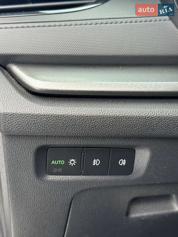 Лифтбек Skoda Octavia 2021 в Ужгороде