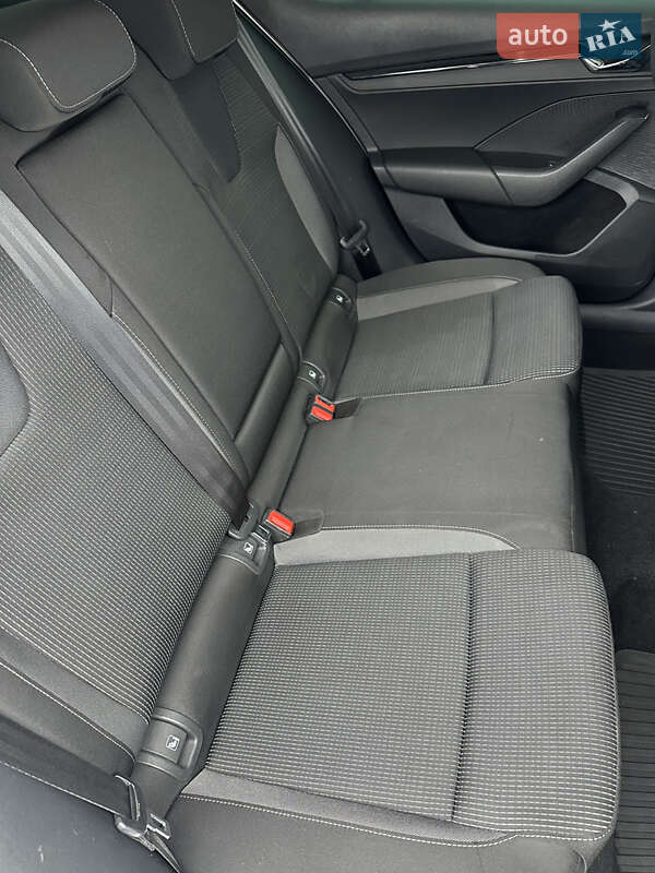 Лифтбек Skoda Octavia 2021 в Ужгороде