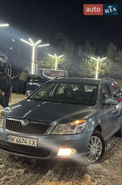 Універсал Skoda Octavia 2010 в Рівному