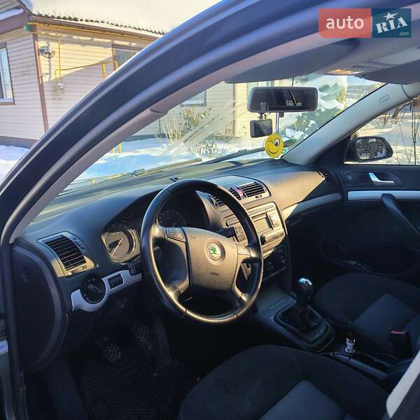 Універсал Skoda Octavia 2008 в Локачах