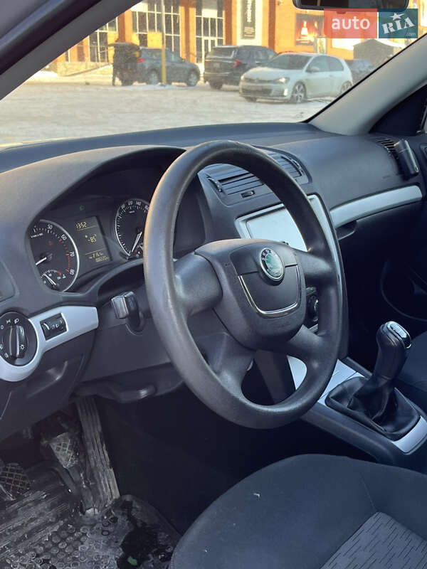 Лифтбек Skoda Octavia 2011 в Броварах