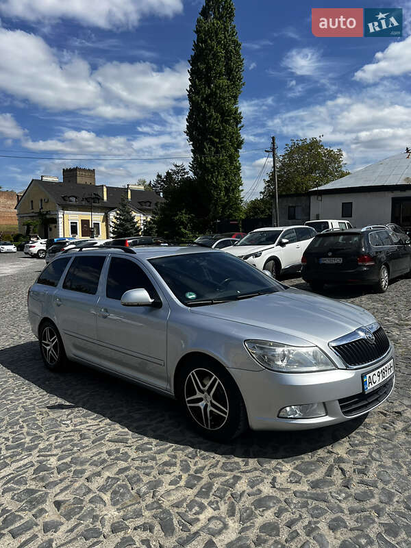 Универсал Skoda Octavia 2009 в Луцке фото 5 Универсал Skoda Octavia 2009 в Луцке