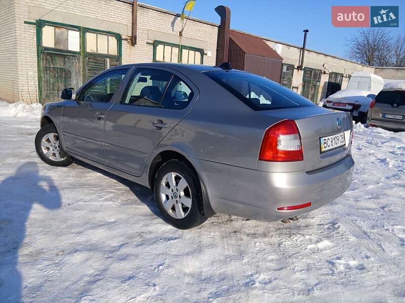 Лифтбек Skoda Octavia 2009 в Калуше