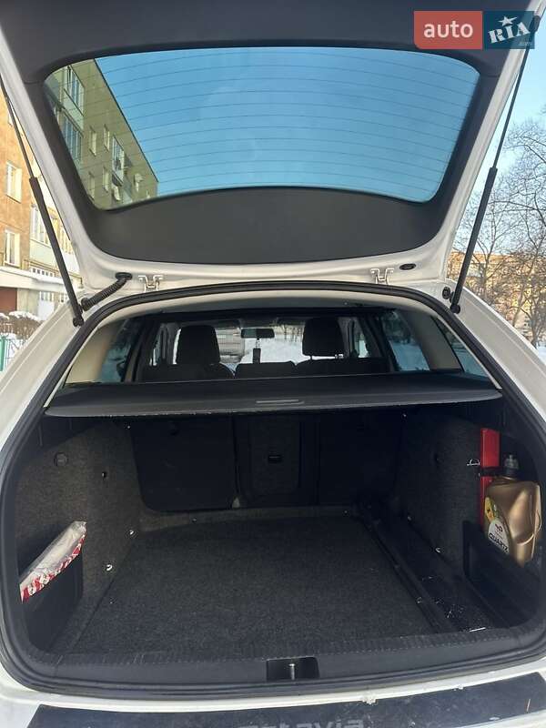 Универсал Skoda Octavia 2013 в Дрогобыче