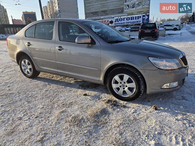 Лифтбек Skoda Octavia 2009 в Полтаве