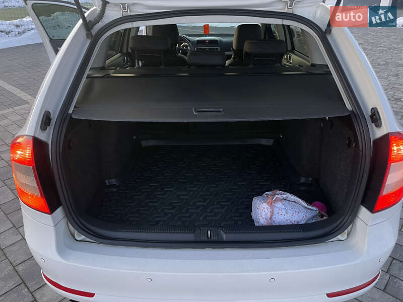 Универсал Skoda Octavia 2013 в Мукачево