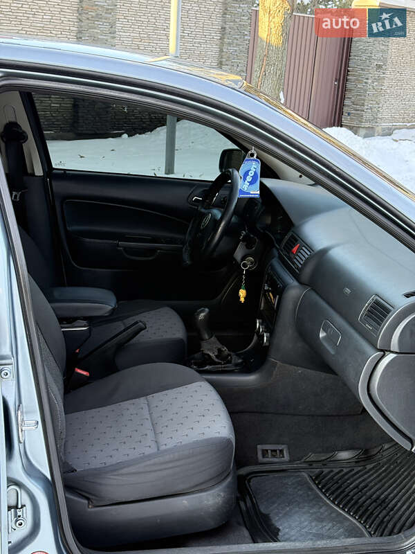 Лифтбек Skoda Octavia 2005 в Днепре