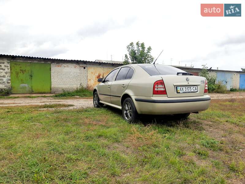 Лифтбек Skoda Octavia 2005 в Тарановке