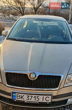 Ліфтбек Skoda Octavia 2006 в Світловодську