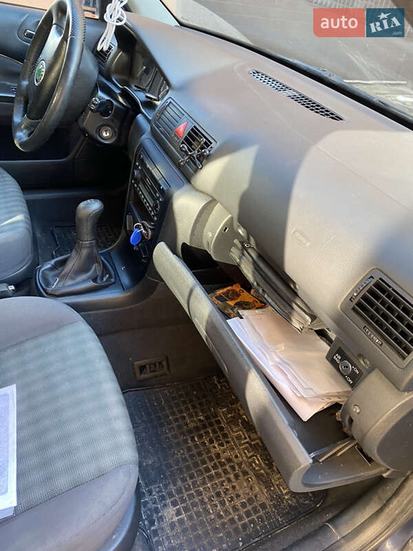 Лифтбек Skoda Octavia 2004 в Ивано-Франковске