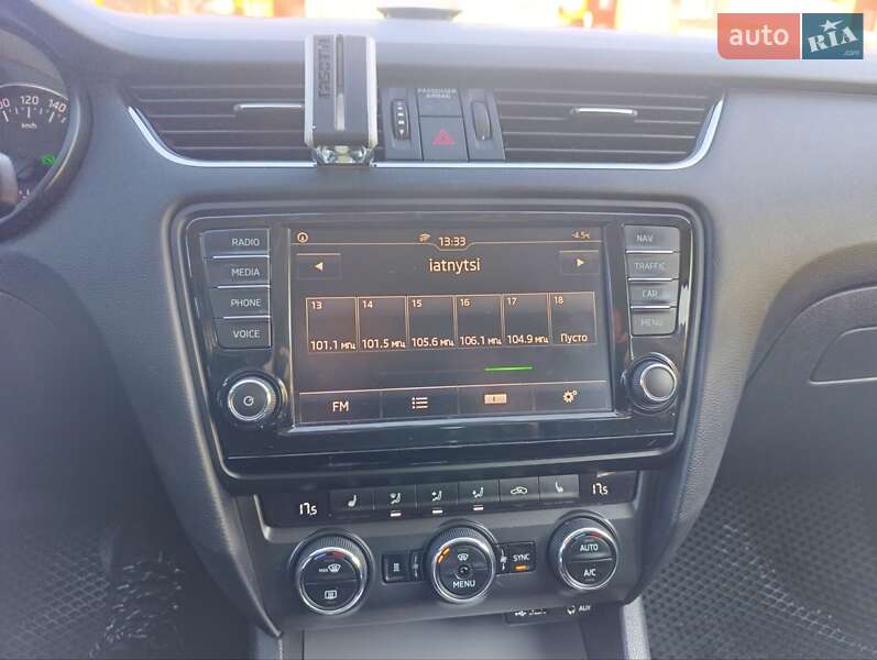 Универсал Skoda Octavia 2015 в Ровно