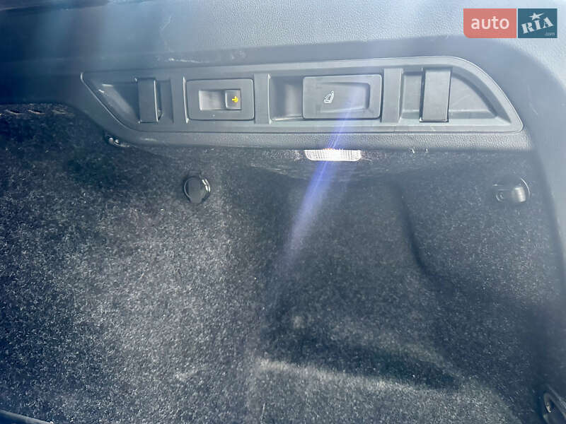 Универсал Skoda Octavia 2020 в Киеве фото 13 Универсал Skoda Octavia 2020 в Киеве