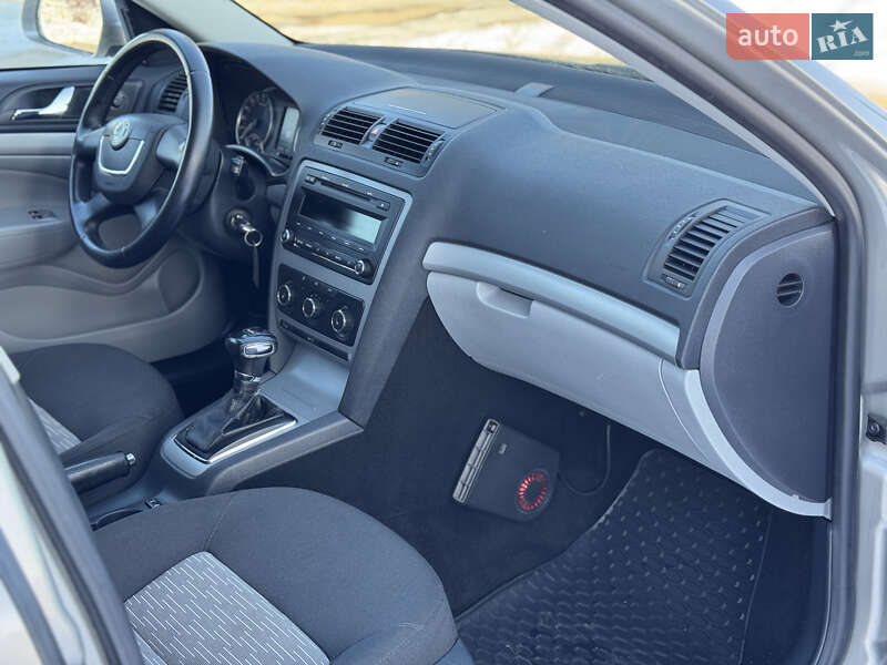 Универсал Skoda Octavia 2013 в Надворной фото 10 Универсал Skoda Octavia 2013 в Надворной