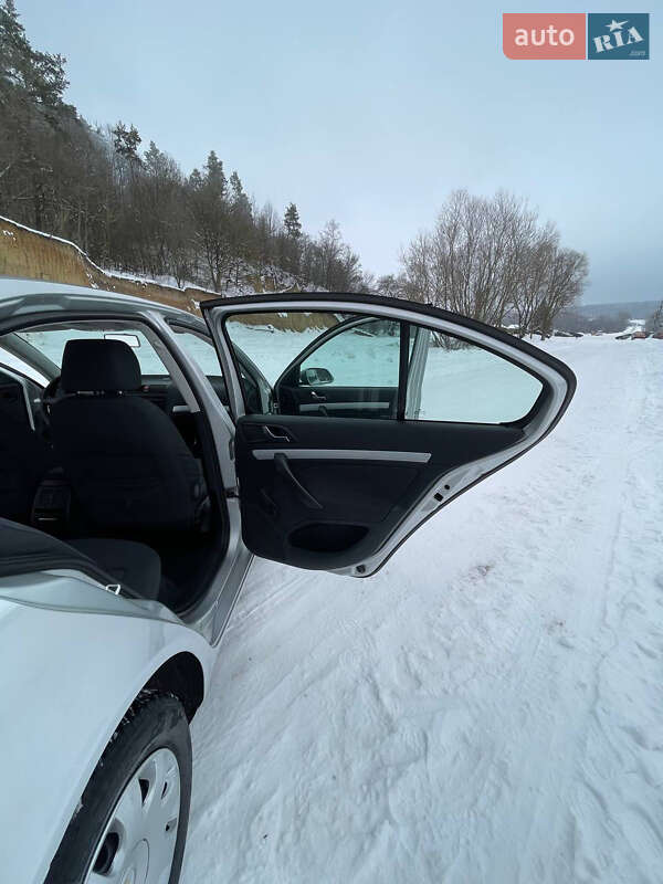 Лифтбек Skoda Octavia 2005 в Теребовле