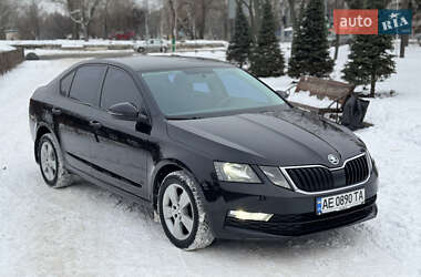 Лифтбек Skoda Octavia 2019 в Днепре