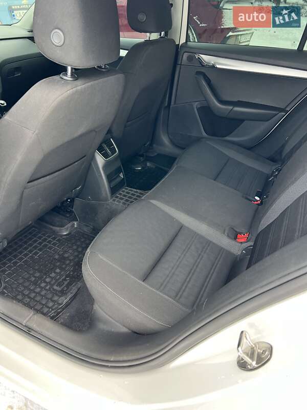 Лифтбек Skoda Octavia 2018 в Лозовой