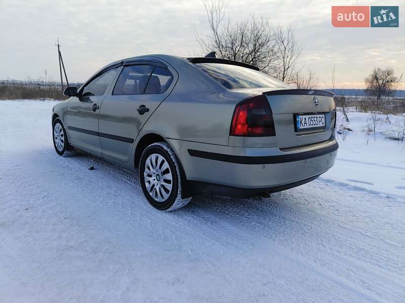 Лифтбек Skoda Octavia 2006 в Киеве
