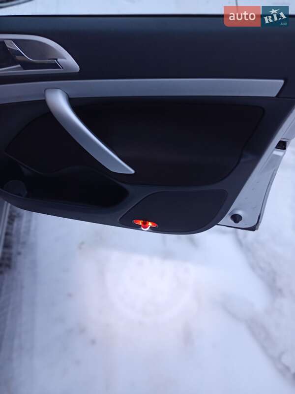 Лифтбек Skoda Octavia 2006 в Дрогобыче