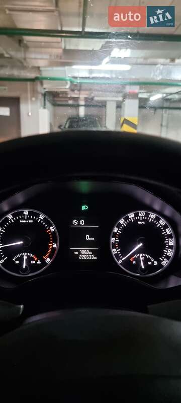 Лифтбек Skoda Octavia 2012 в Киеве фото 5 Лифтбек Skoda Octavia 2012 в Киеве