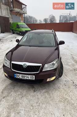 Універсал Skoda Octavia 2012 в Дрогобичі