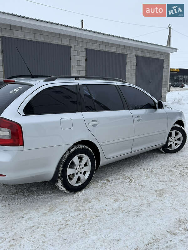 Универсал Skoda Octavia 2010 в Березному