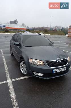 Універсал Skoda Octavia 2015 в Ужгороді