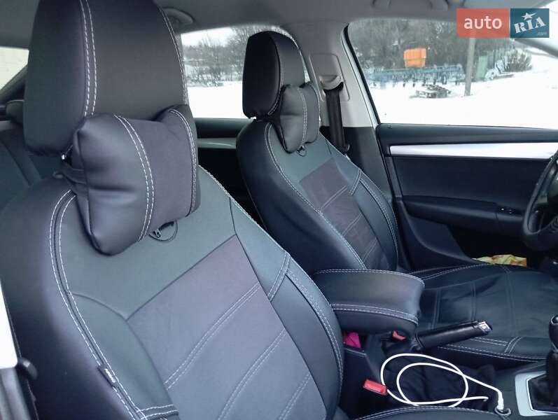 Универсал Skoda Octavia 2015 в Полтаве фото 7 Универсал Skoda Octavia 2015 в Полтаве