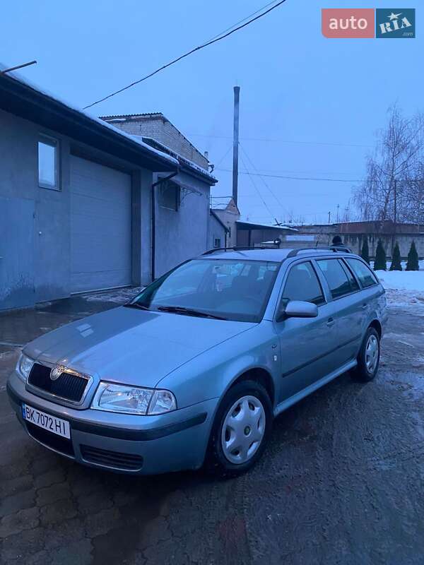Универсал Skoda Octavia 2001 в Ровно