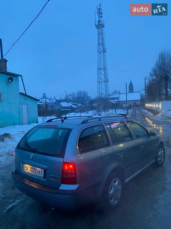 Универсал Skoda Octavia 2001 в Ровно