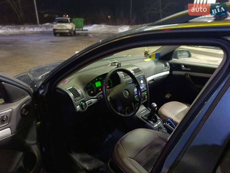 Универсал Skoda Octavia 2005 в Корце