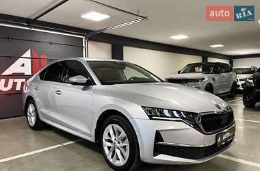 Лифтбек Skoda Octavia 2024 в Львове