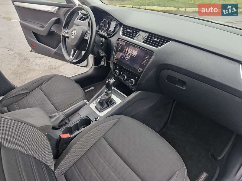 Универсал Skoda Octavia 2018 в Николаеве