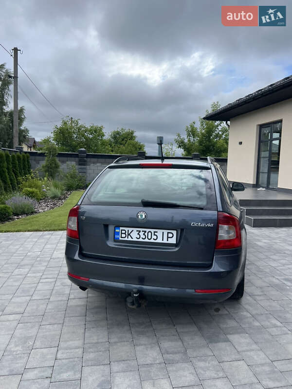 Универсал Skoda Octavia 2011 в Ровно