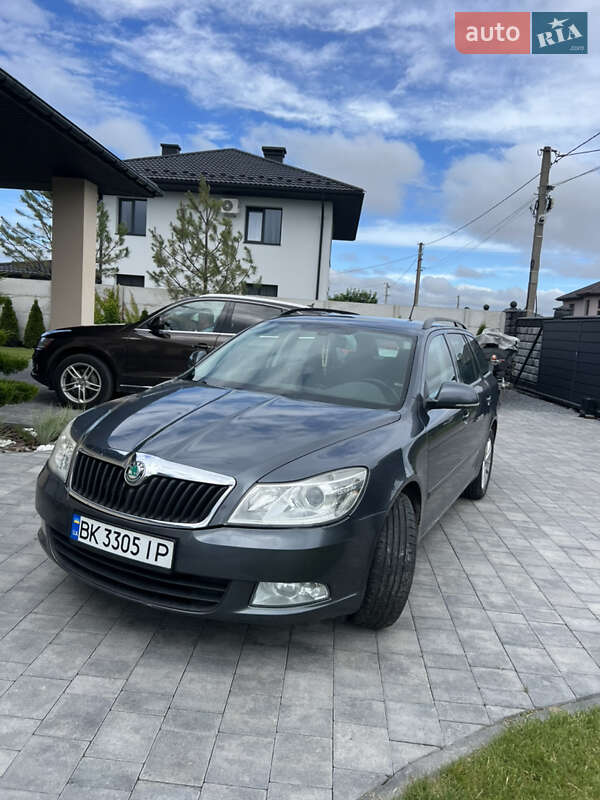 Универсал Skoda Octavia 2011 в Ровно