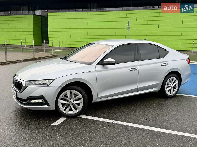 Лифтбек Skoda Octavia 2022 в Киеве