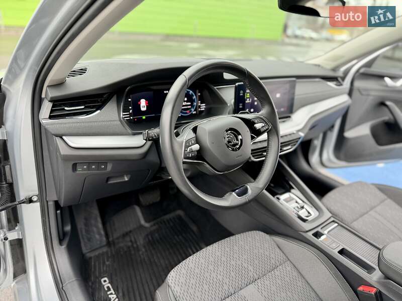 Лифтбек Skoda Octavia 2022 в Киеве