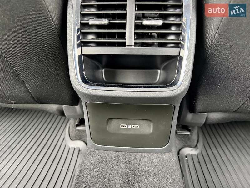 Лифтбек Skoda Octavia 2022 в Киеве