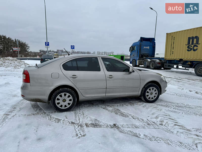 Лифтбек Skoda Octavia 2012 в Киеве