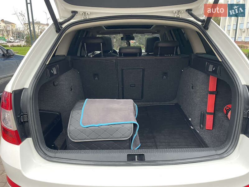 Универсал Skoda Octavia 2015 в Коростене