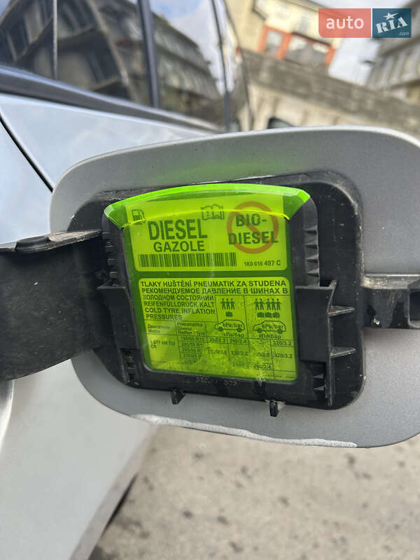 Универсал Skoda Octavia 2014 в Ужгороде