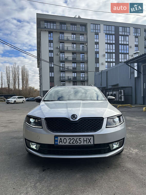 Универсал Skoda Octavia 2014 в Ужгороде
