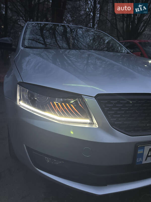 Универсал Skoda Octavia 2014 в Ужгороде